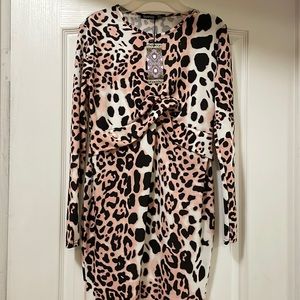 Boohoo Cheetah Maternity Dress Size: 4